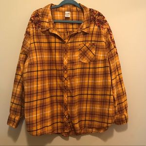 Terra & Sky 3X Mustard Yellow Flannel Top